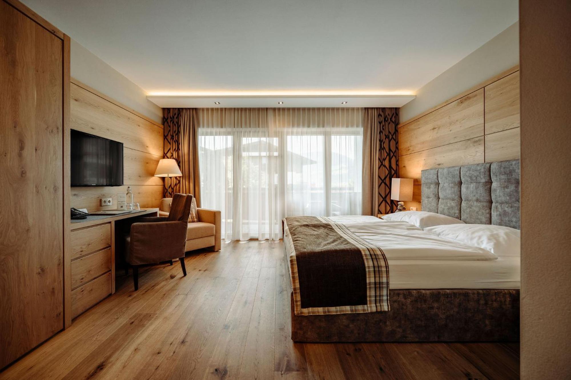 Das Gemuetliche Dorfhotel Kaltenhauser 홀레르스바흐 임 핀츠가우 외부 사진